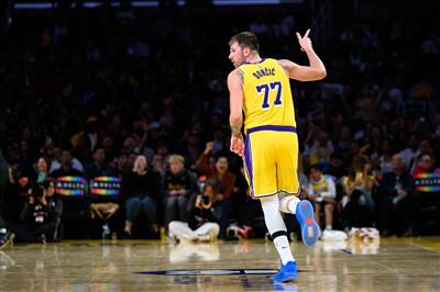 Redick: Doncic fez um jogo perfeito e queria muito que ele marcasse 50 pontos no último momento