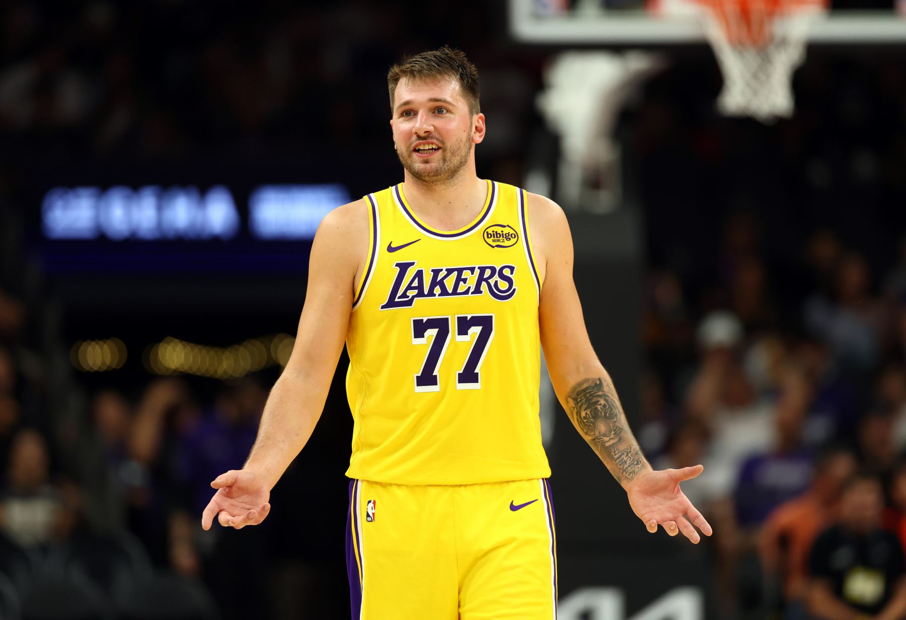 Comparável a Jordan, Chamberlain e McAdoo! Doncic marcou mais de 40 pontos pela 50ª vez antes de completar 27 anos